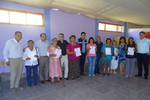 Fotografia entrega subsidios en Combarbala