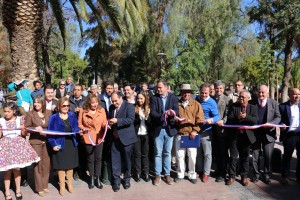 Inauguran obras de mejoramiento en plaza de armas de Combarbalá
