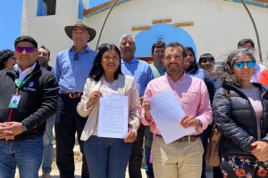 Río Hurtado y Minvu firmaron convenio para implementar el programa "Pequeñas Localidades"