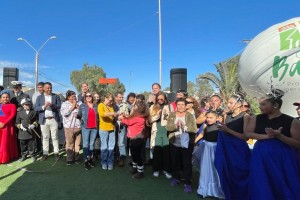 Familia con autoridades