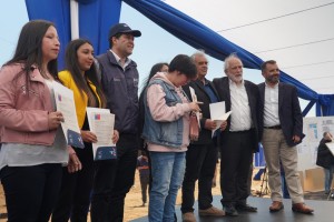 Autoridades con beneficiarios