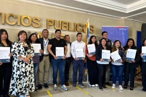 Autoridades con beneficiarios